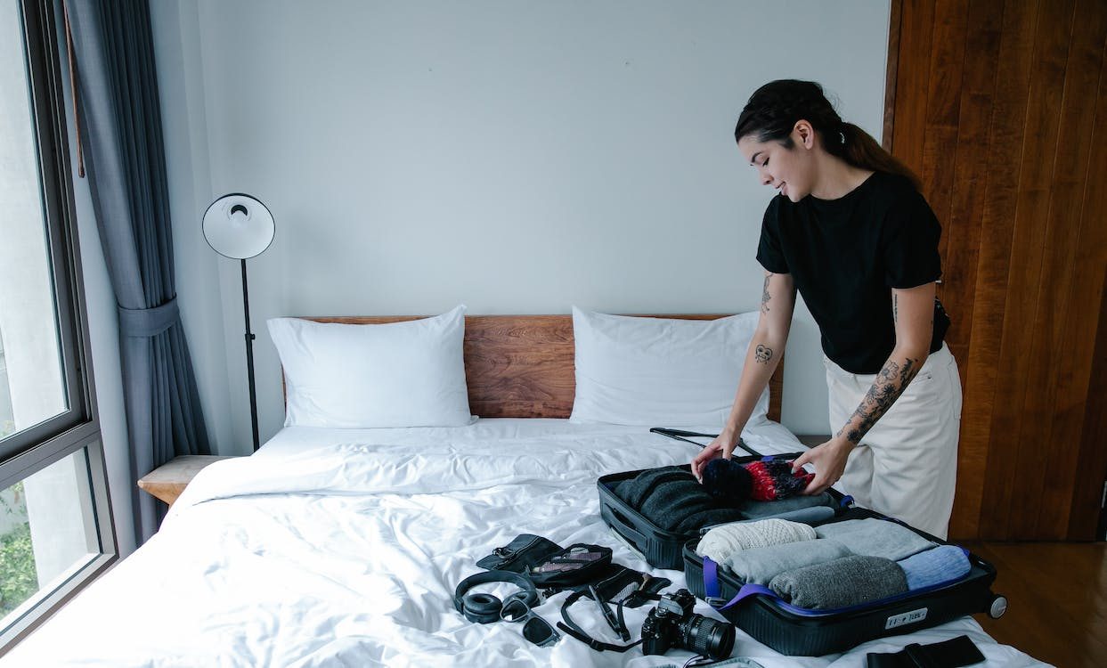 Master the Art of the Carry-On: Strategic Hacks to Stop Overpacking for Good: supporting editorial scene 1