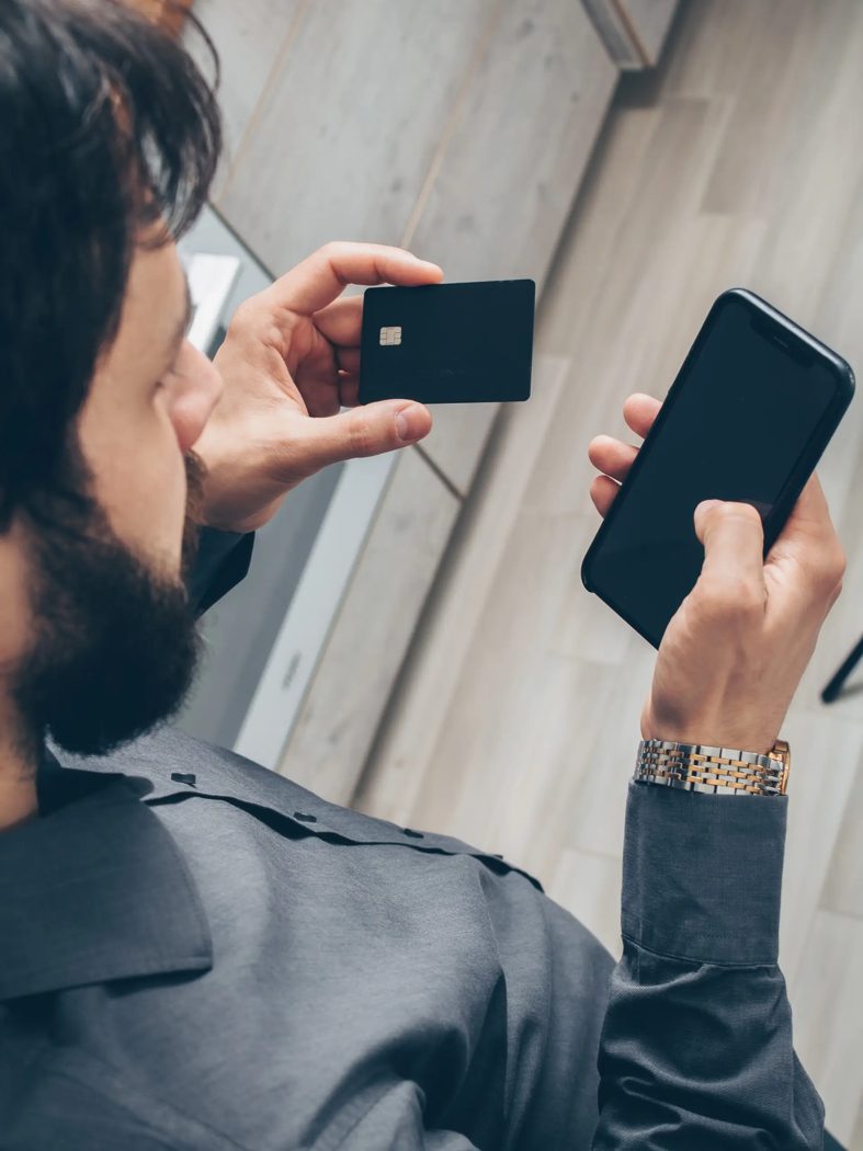 Safe Digital Transactions: How to Protect Your Money from Zelle and Payment App Scams: supporting editorial scene 1