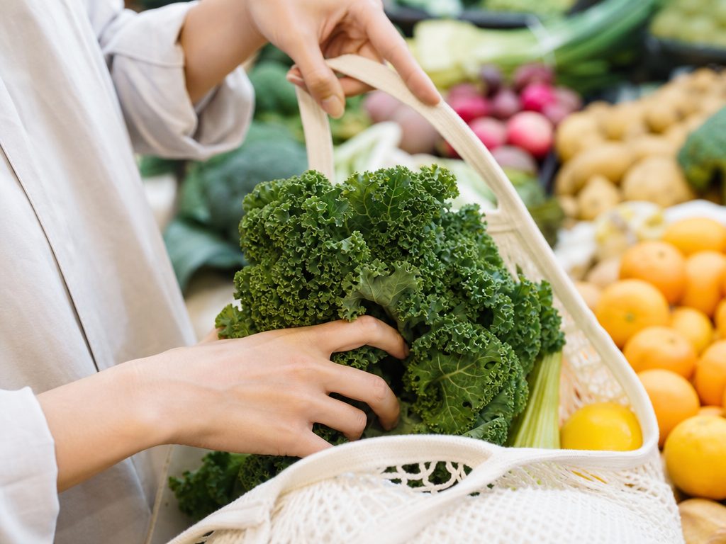 Smart Strategies for Fresh and Affordable Groceries (article editorial guide): a close-up detail shot of the subject